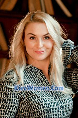 208810 - Natalia Age: 40 - Ukraine
