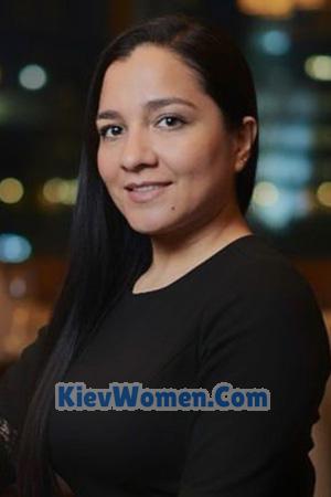 225204 - Yamile Age: 36 - Colombia