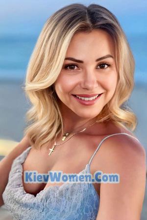 226208 - Svitlana Age: 45 - Ukraine